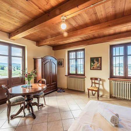 Villa Bricco Paglieri, Entire Villa Alba  Eksteriør bilde