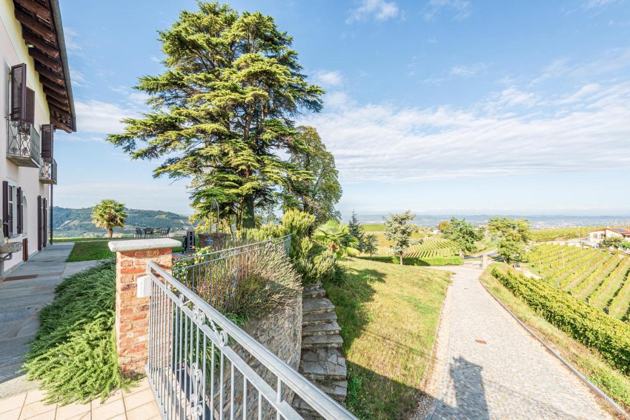 Villa Bricco Paglieri, Entire Villa Alba  Eksteriør bilde