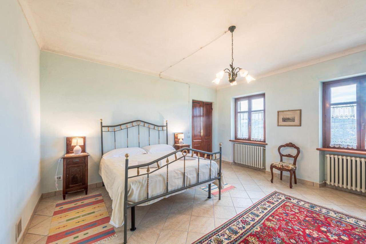 Villa Bricco Paglieri, Entire Villa Alba  Eksteriør bilde