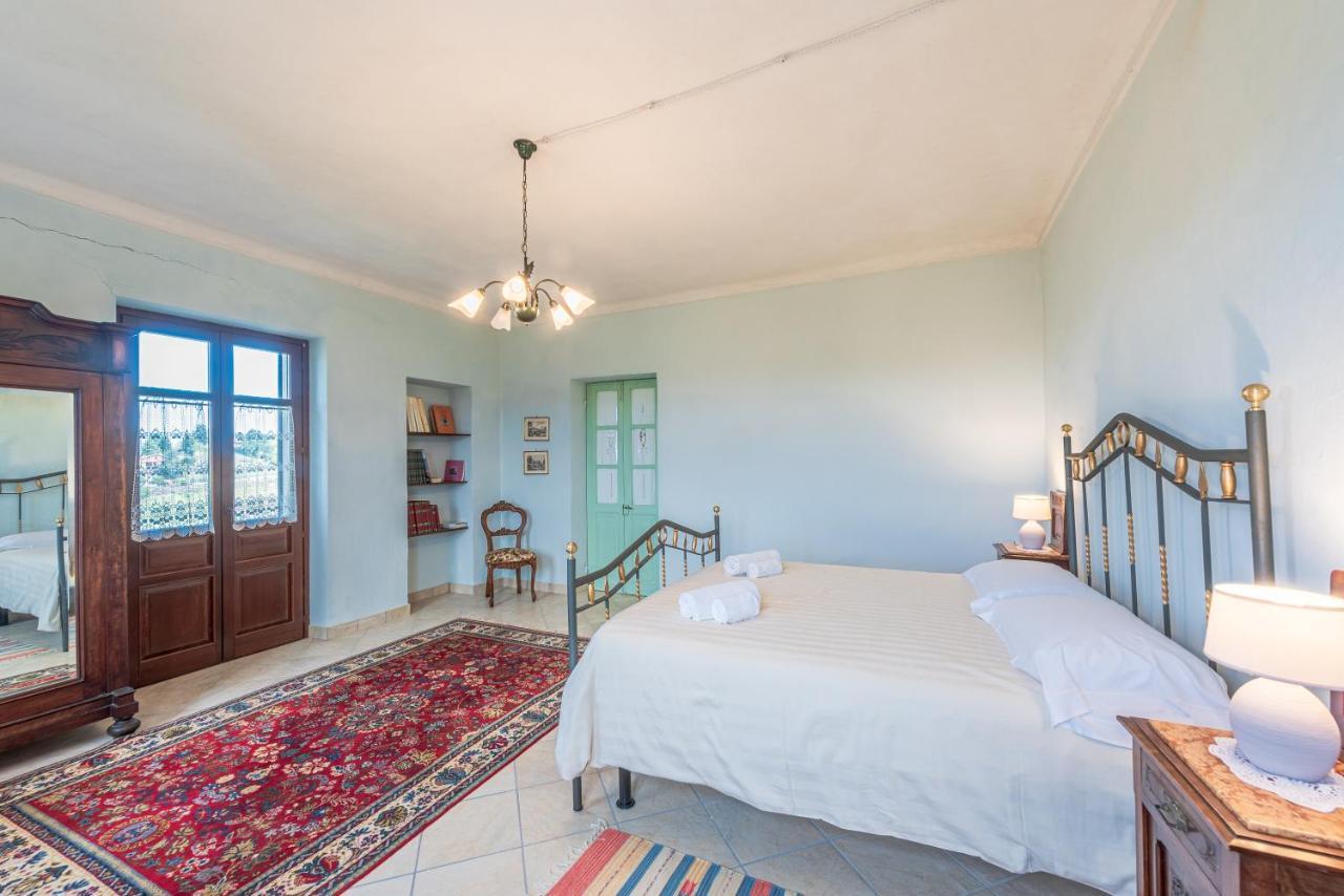Villa Bricco Paglieri, Entire Villa Alba  Eksteriør bilde