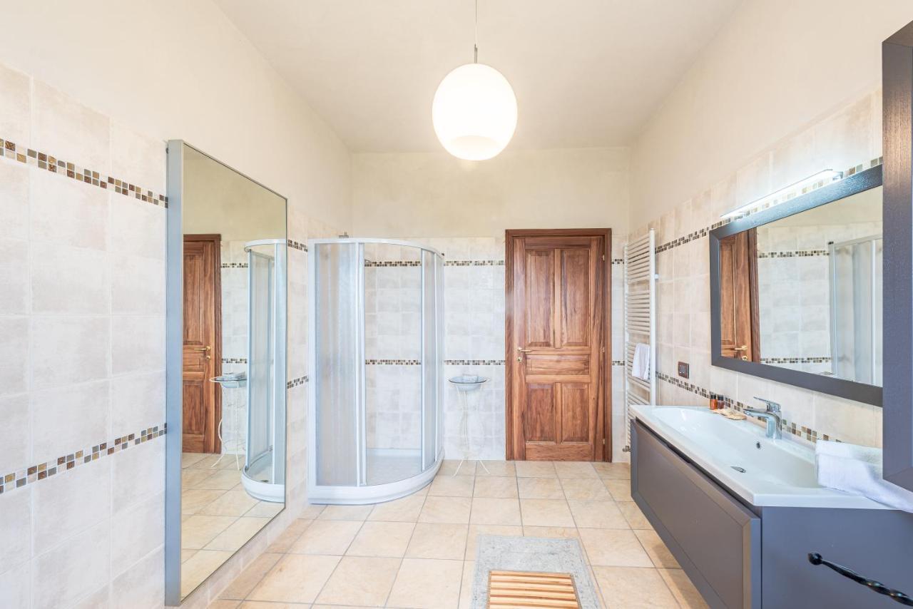 Villa Bricco Paglieri, Entire Villa Alba  Eksteriør bilde